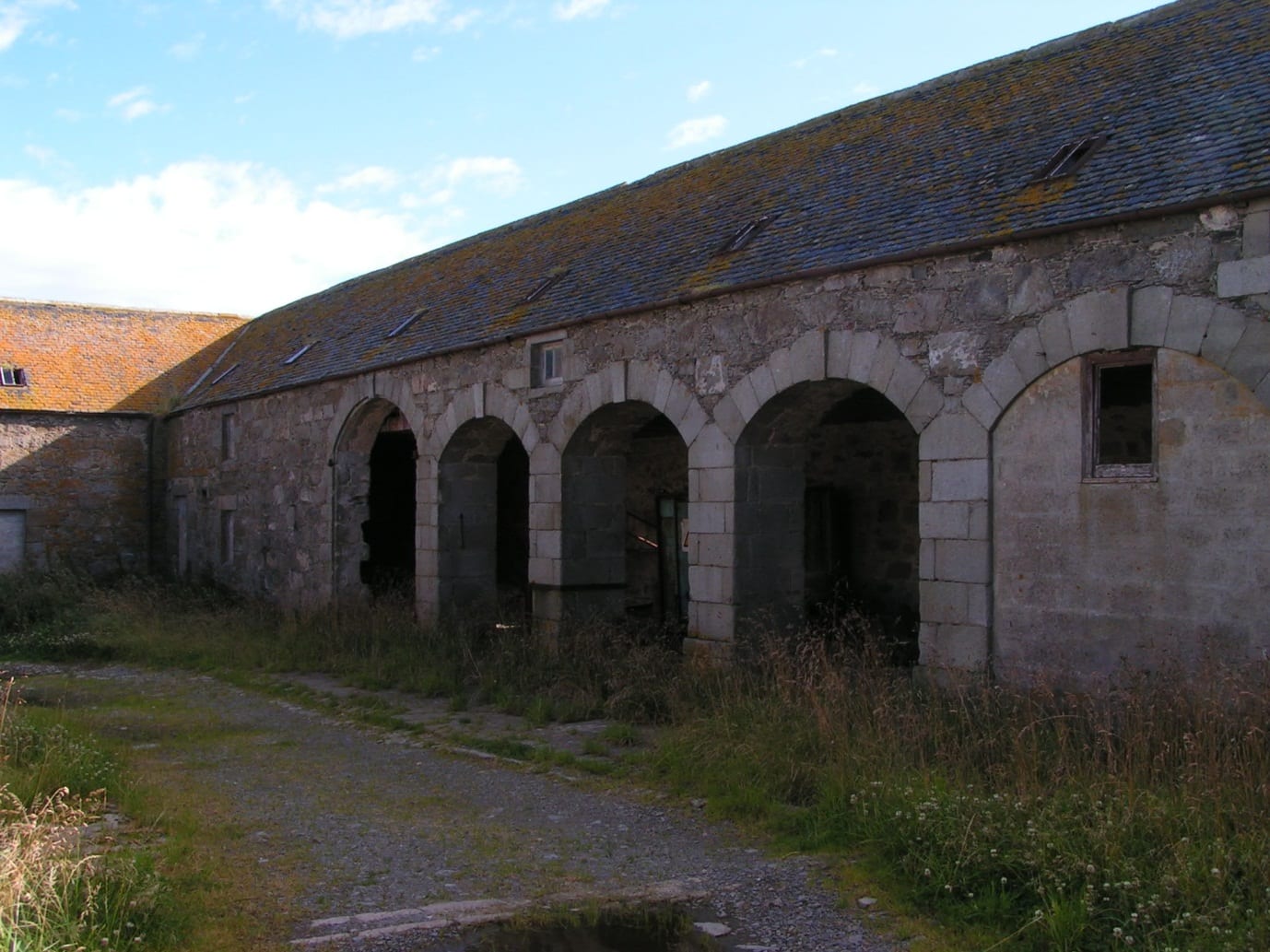 Cart arches and laird's carriage arch, Mains of Carnousie