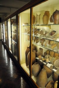 Predynastic pottery in gallery of Petrie Museum