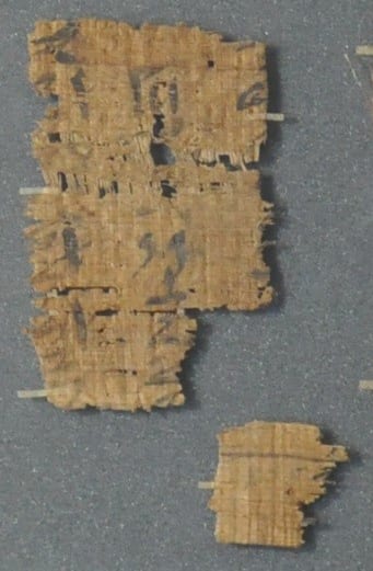 Rejoined fragments of UC32304i